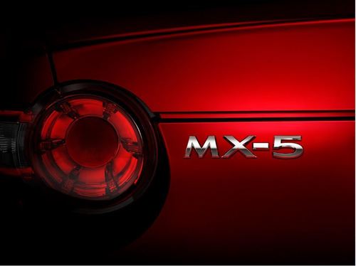 FIRMA LA MANLEVA PER ACCEDERE ALL’AUTODROMO